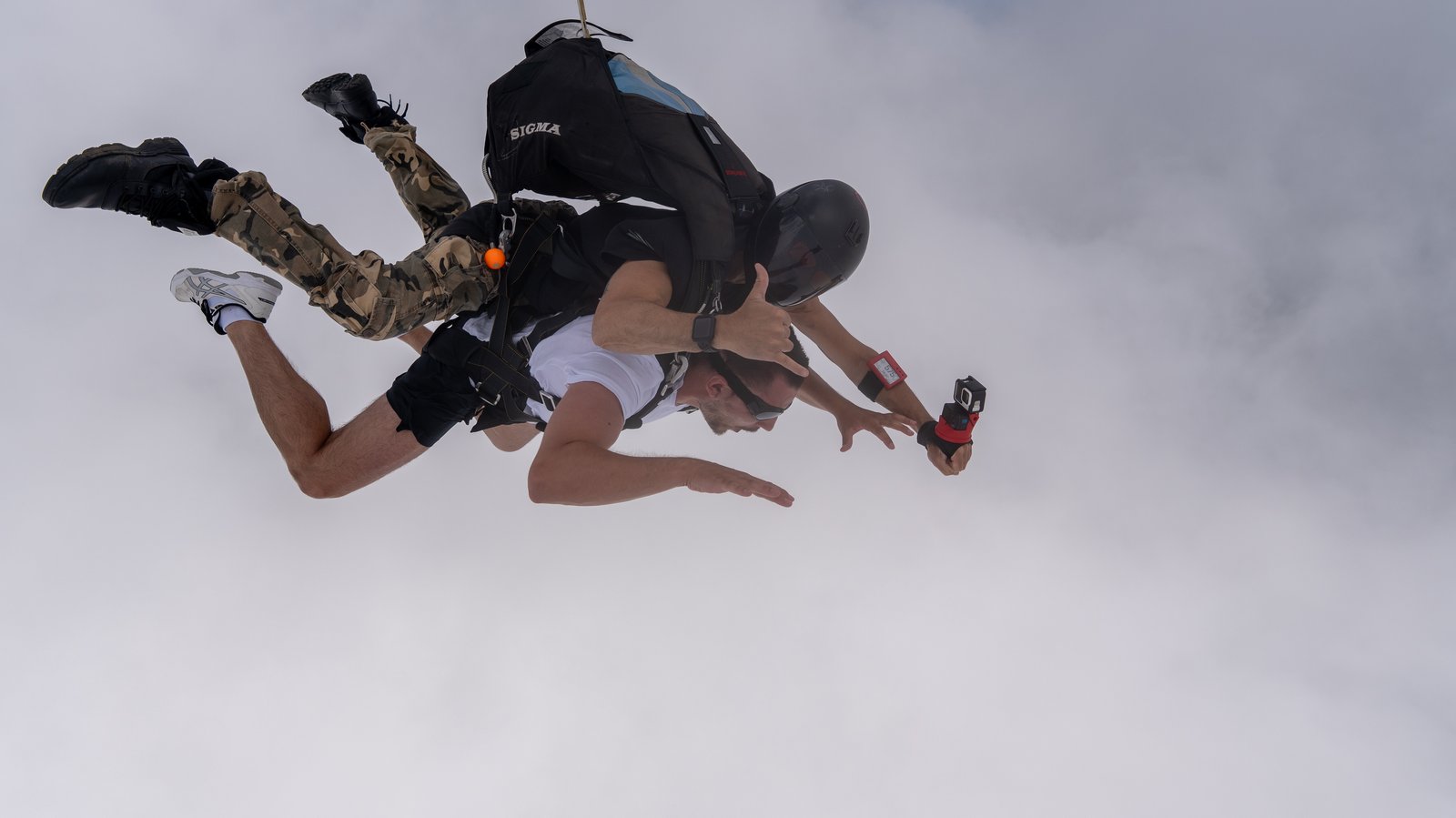 Skydive SWOOP dropzone in Dundas, Ontario